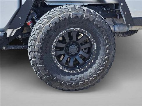 Used 2022 Jeep Gladiator Mojave AWD/4WD image 14