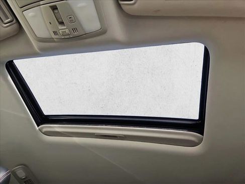 Used 2018 Nissan Armada SL w/ Moonroof Package image 15