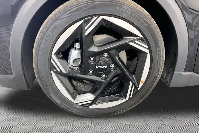 New 2027 Kia K4 EX FWD image 13