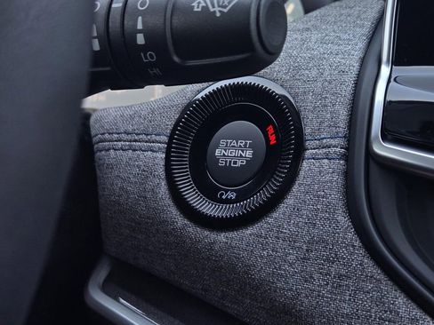 New 2026 Jeep Compass Latitude image 18