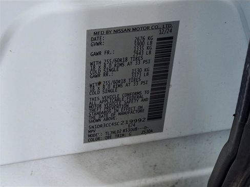 Used 2025 Nissan Pathfinder SL AWD/4WD image 32