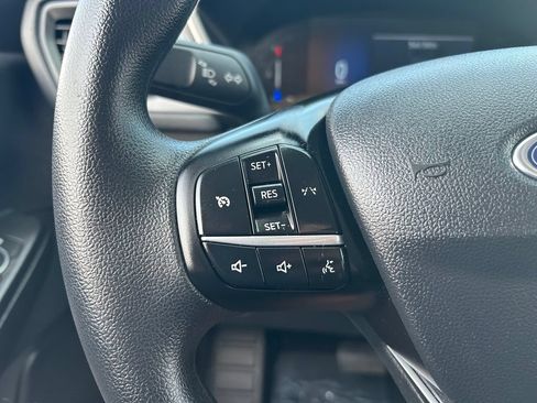 Used 2025 Ford Escape Active AWD/4WD image 24