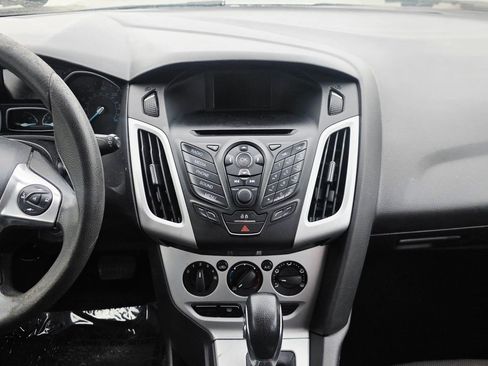 Used 2014 Ford Focus SE image 19