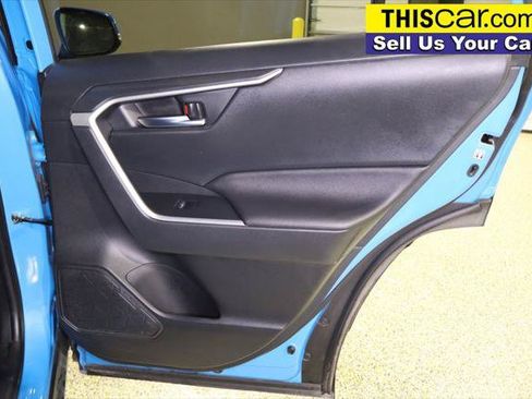 Used 2019 Toyota RAV4 XLE Premium FWD image 34