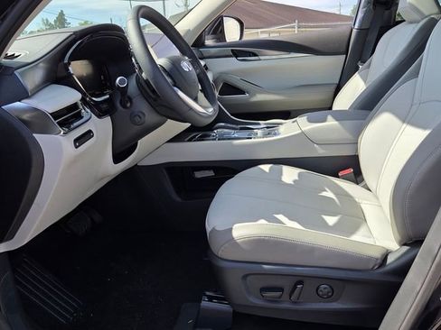 New 2026 INFINITI QX60 Luxe w/ Cargo Package image 11