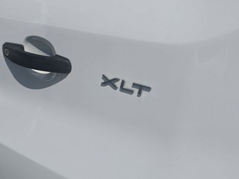 Used 2024 Ford Transit 350 XLT image 7