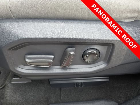 Used 2022 Toyota Tundra Limited AWD/4WD image 14