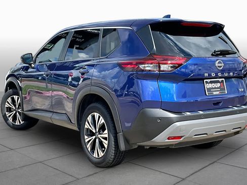 Certified 2023 Nissan Rogue SV FWD image 11
