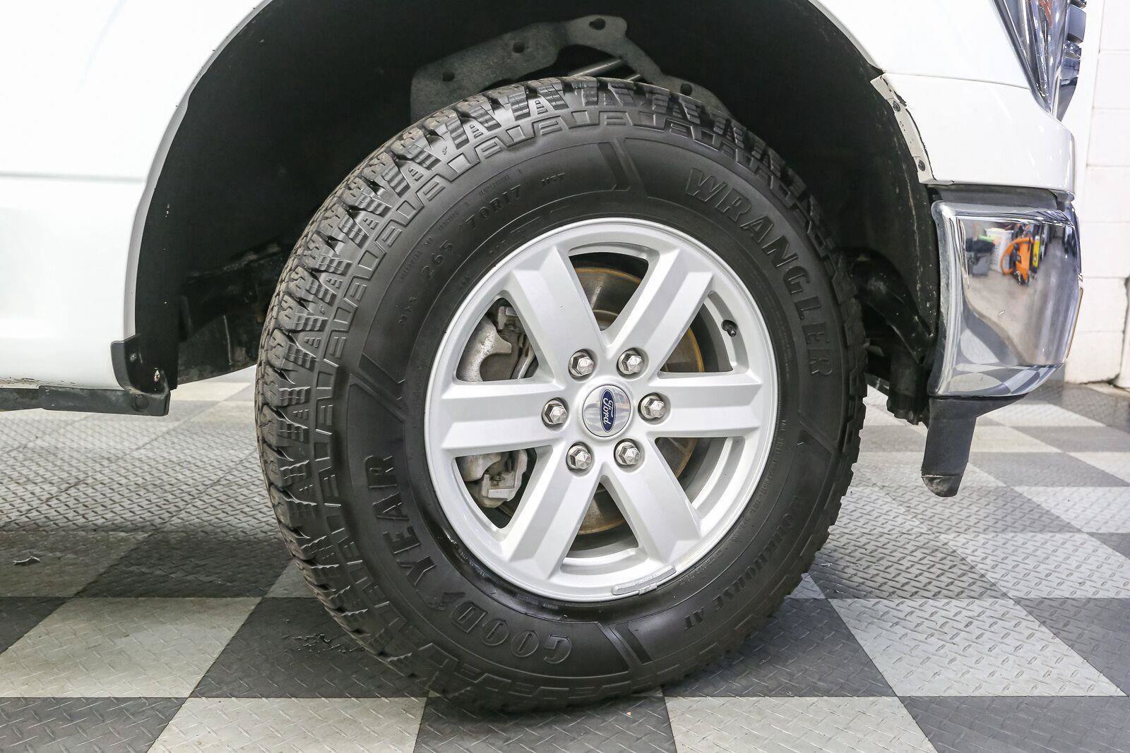 Used 2023 Ford F150 XLT w/ Trailer Tow Package AWD/4WD image 14