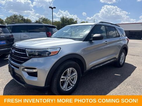 Used 2021 Ford Explorer XLT w/ Equipment Group 202A AWD/4WD image 5