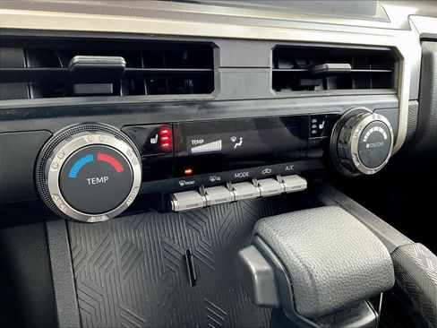 Certified 2024 Toyota Tacoma SR5 image 26