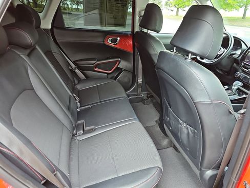 Used 2022 Kia Soul Turbo FWD image 16