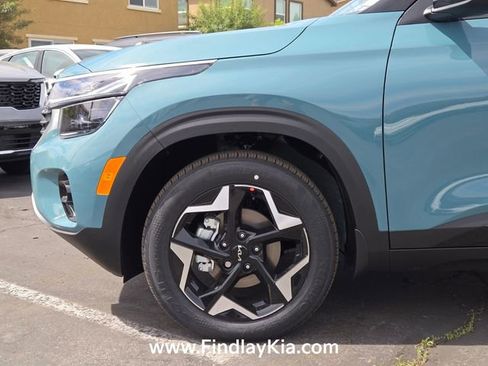 New 2026 Kia Seltos S FWD image 9