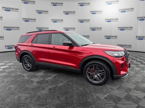 New 2026 Ford Explorer ST w/ Sun And Sound Package image 7