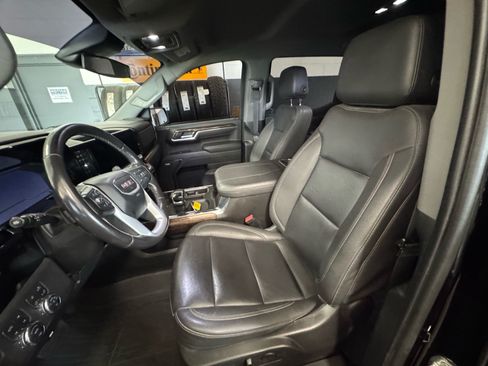 Used 2023 GMC Sierra 1500 Elevation w/ Elevation Premium Package AWD/4WD image 20