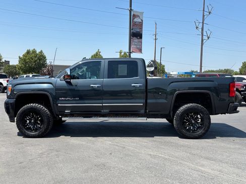 Used 2019 GMC Sierra 3500 Denali w/ Duramax Plus Package AWD/4WD image 8