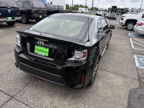 Used 2014 Scion tC FWD image 6