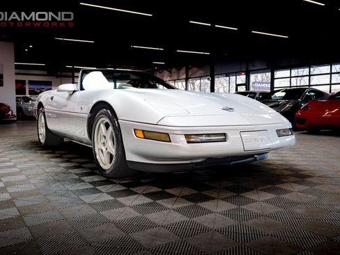 Used 1996 Chevrolet Corvette Convertible image 38