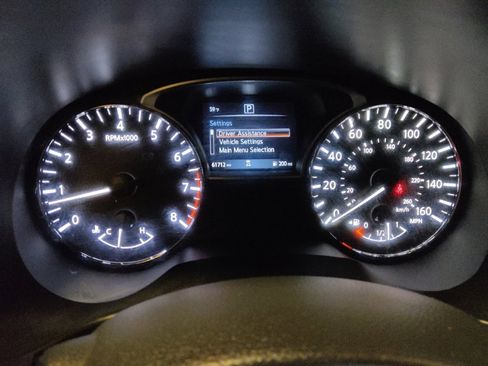 Used 2020 Nissan Pathfinder S image 23