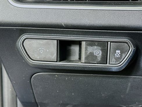 Used 2025 Kia K4 LXS image 17