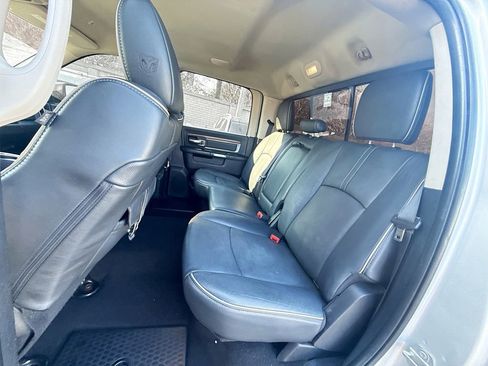 Used 2018 RAM 1500 Laramie AWD/4WD image 27