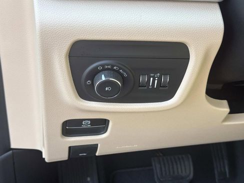 New 2026 Jeep Grand Cherokee L Limited AWD/4WD image 25
