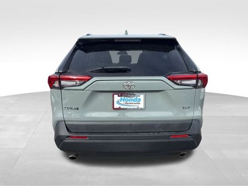 Used 2020 Toyota RAV4 XLE image 7