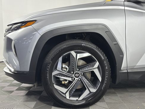 Used 2022 Hyundai Tucson Limited w/ Cargo Package AWD/4WD image 4