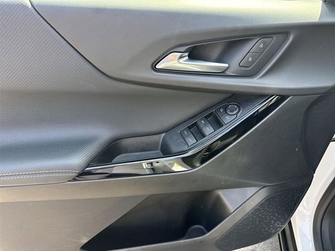 Used 2025 Chevrolet Equinox LT FWD image 20