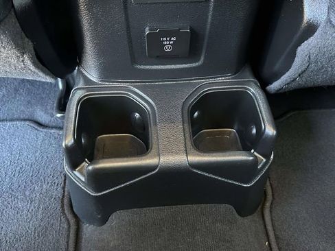 Used 2025 Jeep Wrangler Unlimited Sahara AWD/4WD image 8