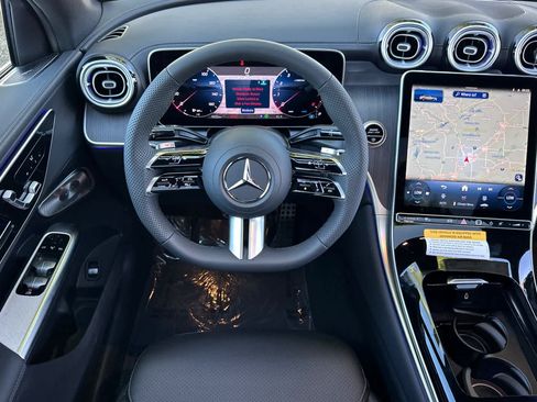 New 2026 Mercedes-Benz GLC 300 4MATIC image 13