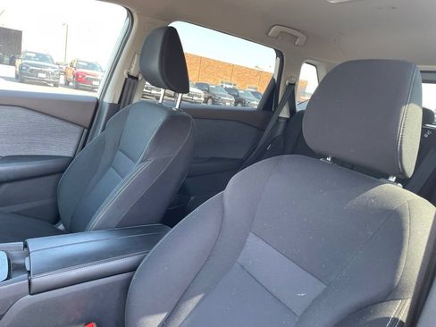 Used 2023 Nissan Rogue S FWD image 19