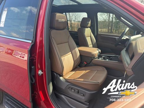 New 2026 Chevrolet Tahoe High Country w/ Sun And Tow Package AWD/4WD image 22