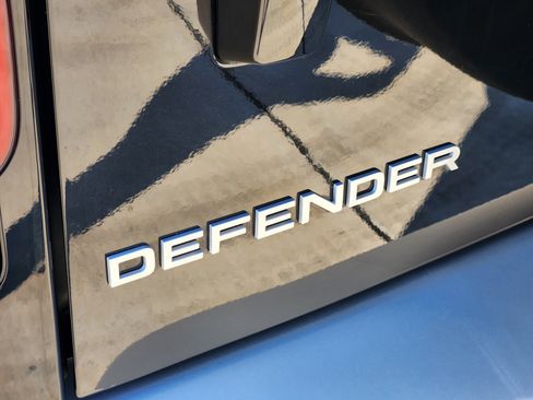 Certified 2025 Land Rover Defender 130 S image 13