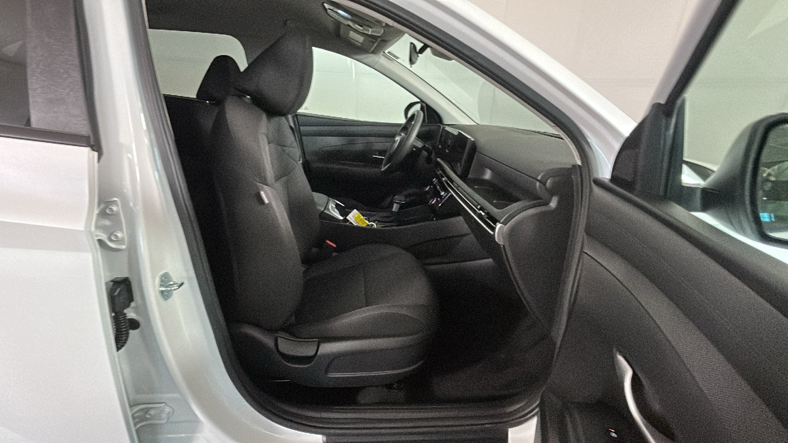 Used 2025 Hyundai Tucson SEL AWD/4WD image 36