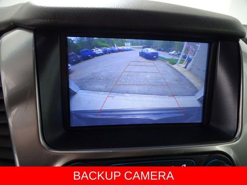 Used 2018 Chevrolet Suburban LT AWD/4WD image 15