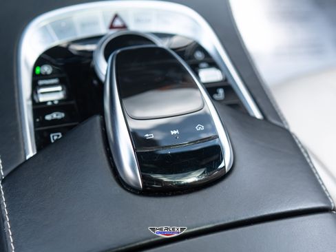 Used 2019 Mercedes-Benz S 560 4MATIC Sedan image 40