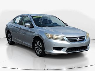 Used 2013 Honda Accord LX video 3