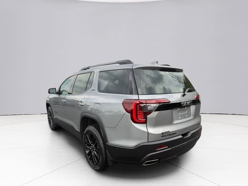Used 2023 GMC Acadia SLT w/ Elevation Edition AWD/4WD image 8