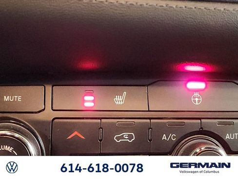 Used 2022 Dodge Durango GT image 35