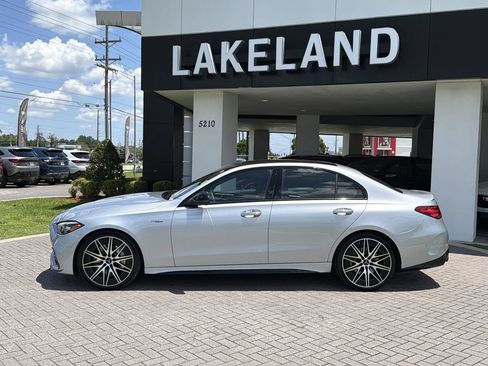 Used 2023 Mercedes-Benz C 43 AMG 4MATIC Sedan image 3