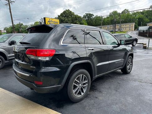 Used 2018 Jeep Grand Cherokee Limited AWD/4WD image 6
