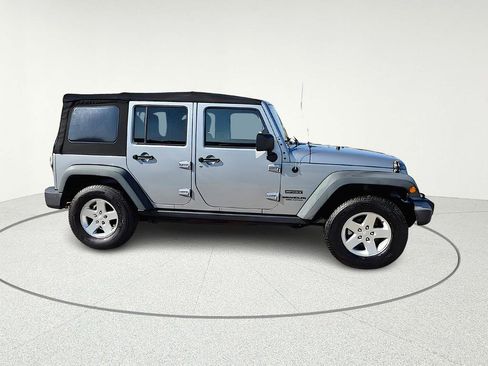 Used 2016 Jeep Wrangler Unlimited Sport w/ Quick Order Package 23S AWD/4WD image 8