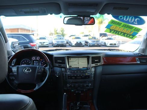 Used 2008 Lexus LX 570 4WD w/ Technology Pkg image 27