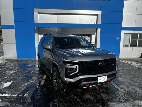 Used 2025 Chevrolet Tahoe Z71 image 3