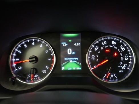 Used 2022 Toyota RAV4 LE image 23