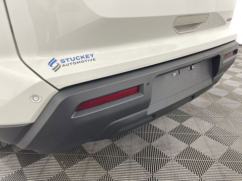 Used 2024 Nissan Pathfinder S image 6