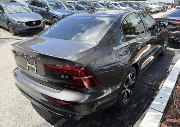 Used 2024 Volvo S60 B5 Plus FWD image 2