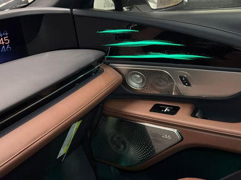 New 2026 Lincoln Nautilus Reserve AWD/4WD image 30