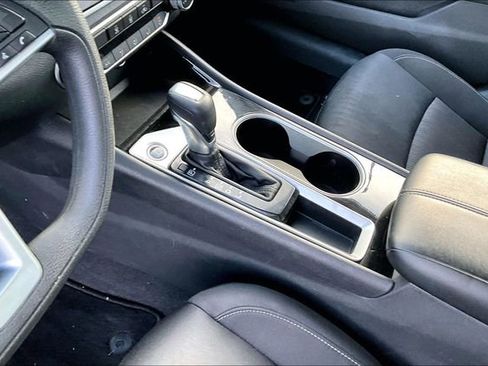 Used 2024 Nissan Altima 2.5 SV image 13